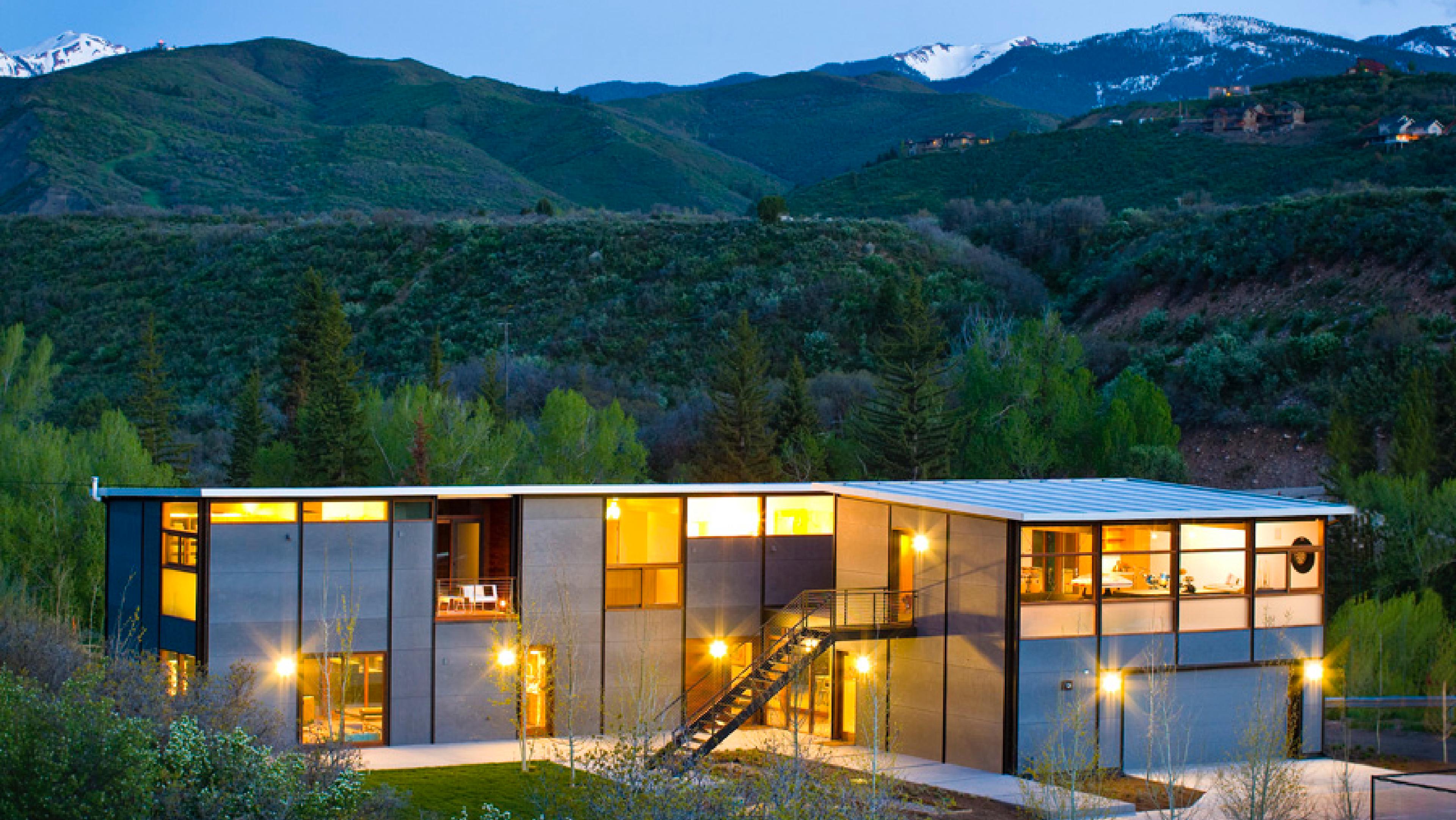 Aspen FlatPak Exterior Hero