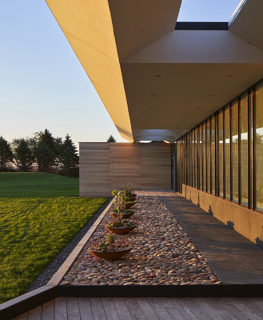Horizon House Exterior Rock Bed Skylight SideLeft