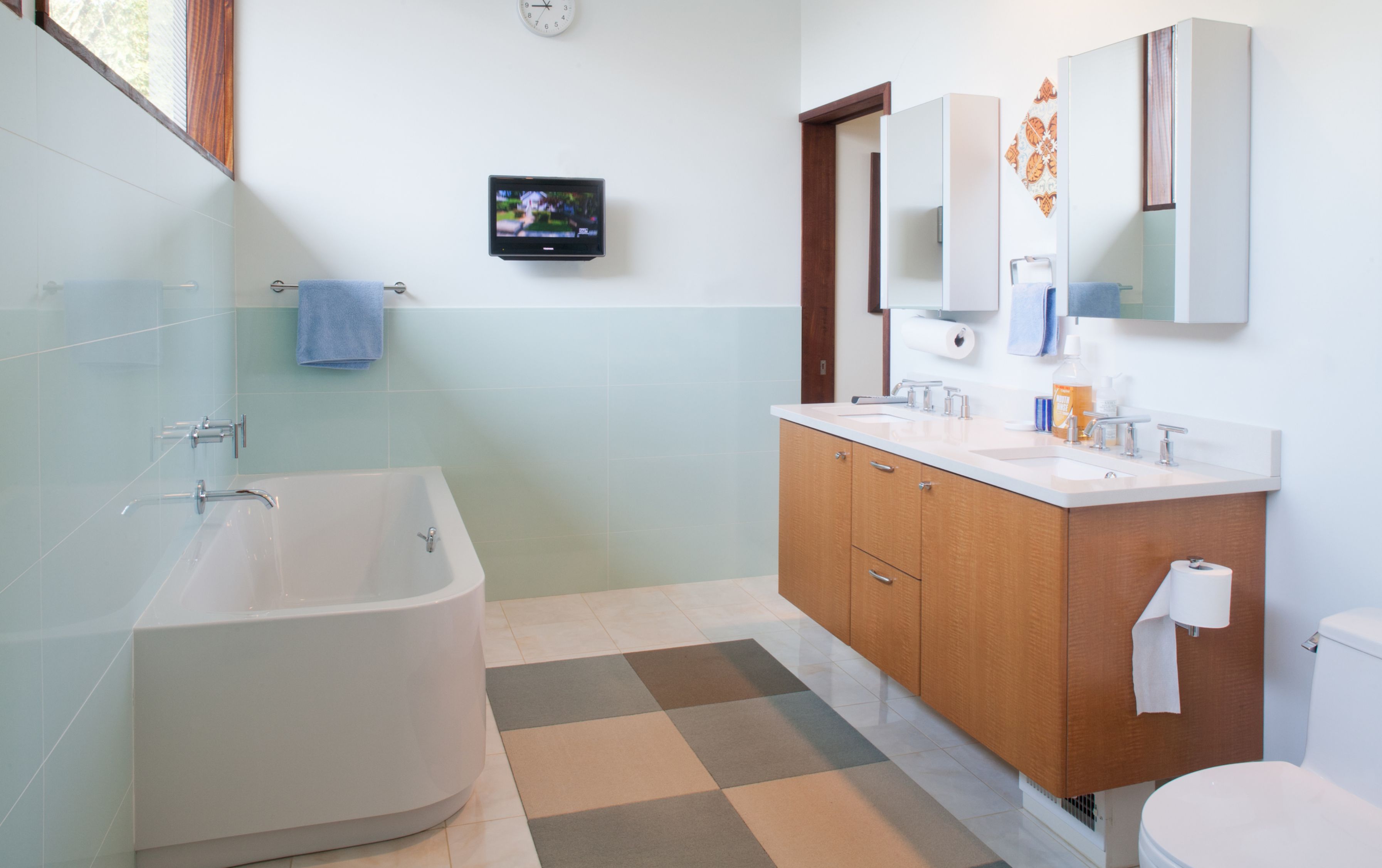 Jowies_FlatPak_Bathroom