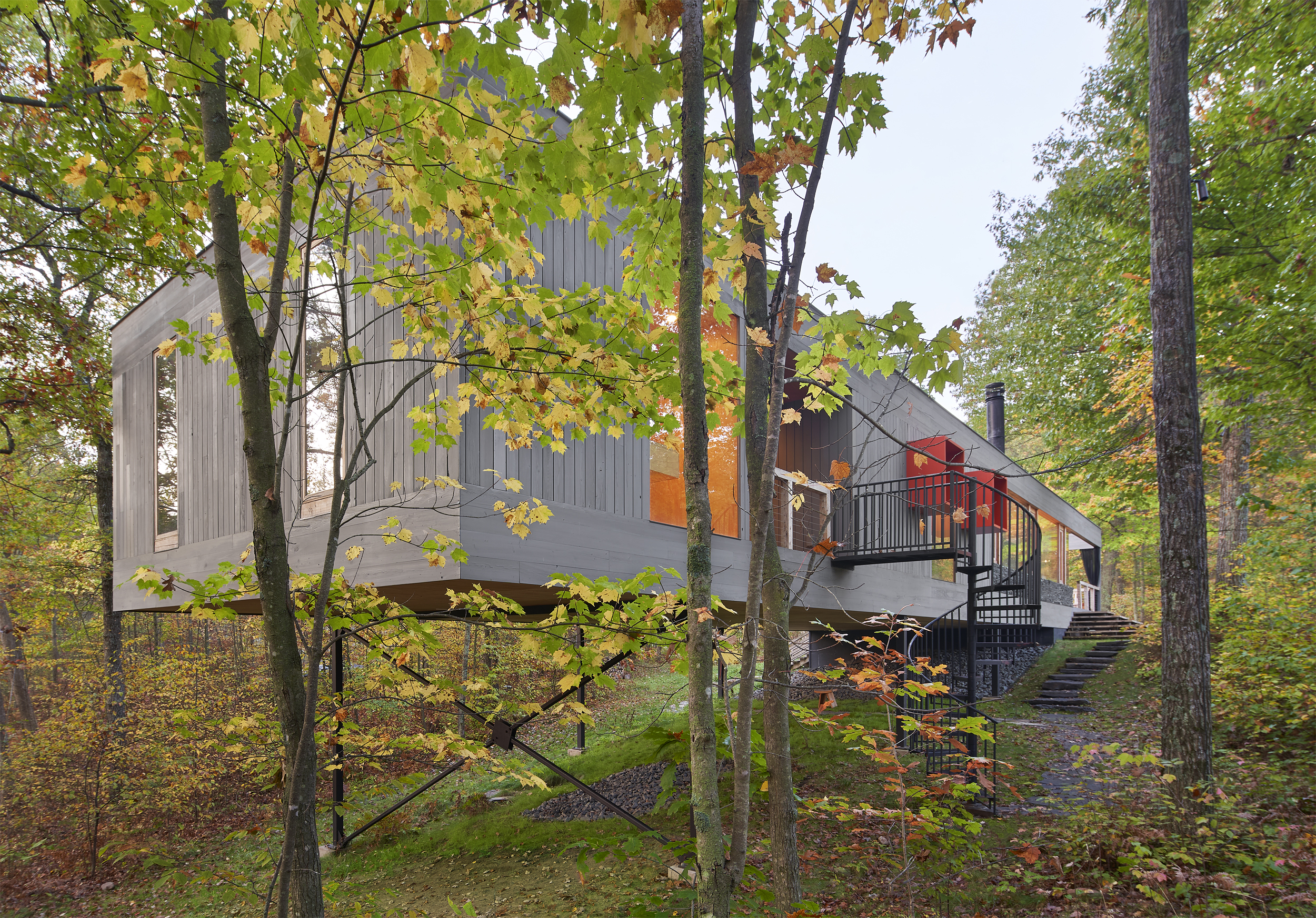 Peek-A-Boo House Exterior Image 1