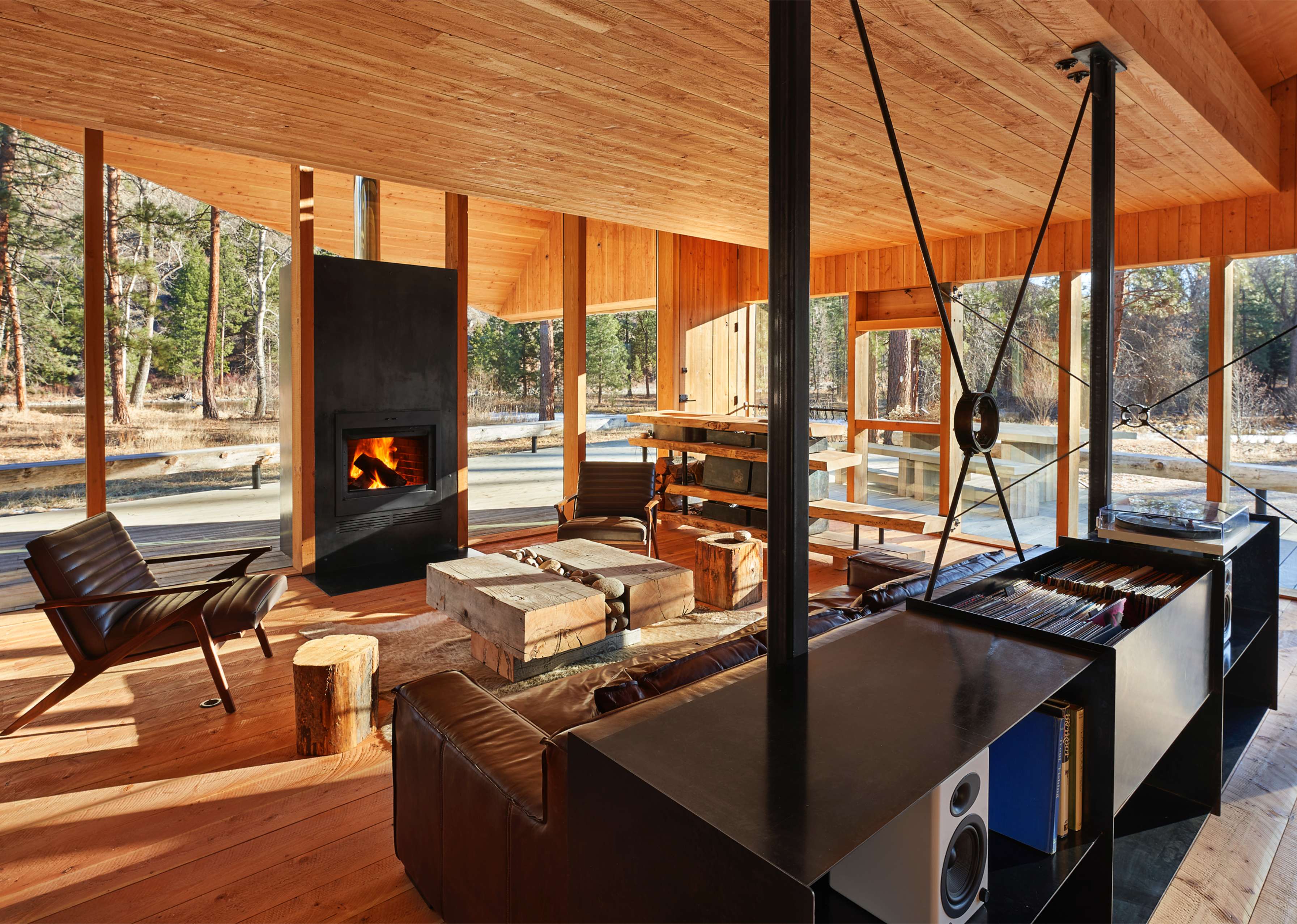 Silhouette House project details