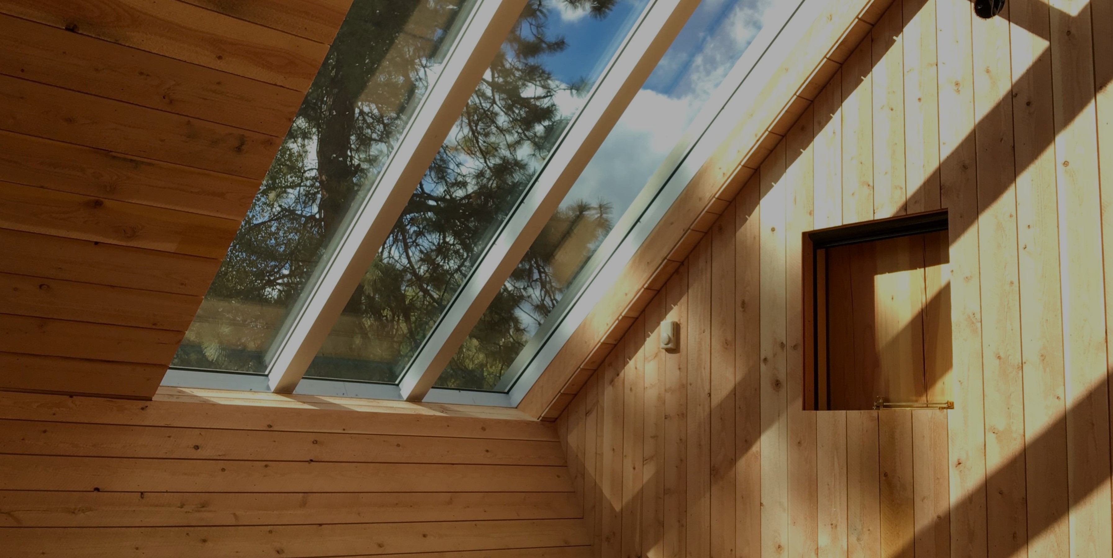 We like constraints and we like freedom. Our work relies on space to expand ideas and reasons to contract them.